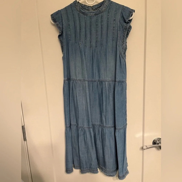 Tiered denim midi dress with pintuck detail and pockets, size XS, NWOT - Picture 3 of 8